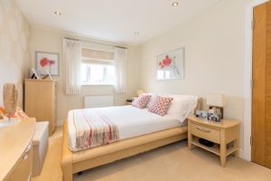 Bed- click for photo gallery